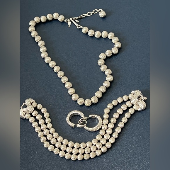 Vtg Crown Trifari bracelet Trifari necklace and earrings - Picture 3 of 11